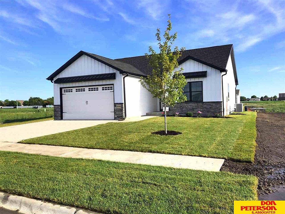 1st image of 3094 Cottage Grove Ln
