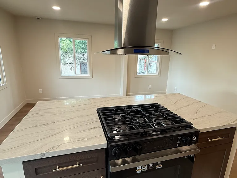 4395 Aragon Way — Photo 5