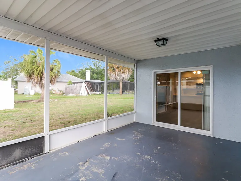 12909 Walnut Tree Ln — Photo 12