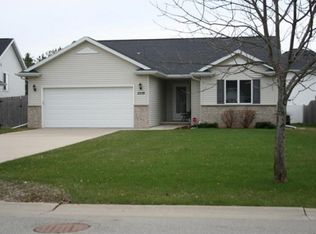 2559 W Settlers Ct, Appleton, WI 54914