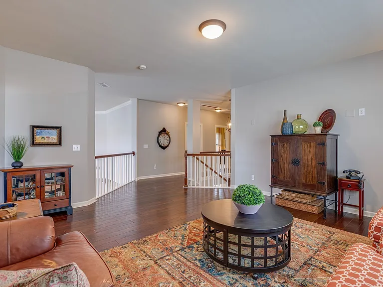 608 Patriot Ln — Photo 38