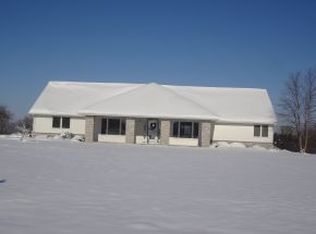 W5347 Abel Dr, Fond Du Lac, WI 54937