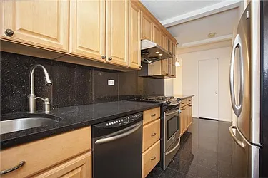 Sold by Sumitomo Real Estate Sales