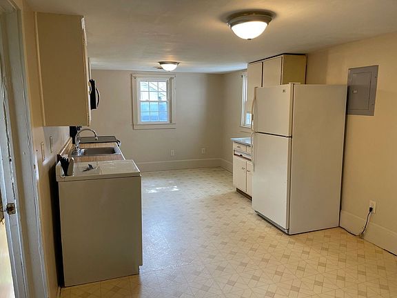 2nd image of 143 Chaney Ave #D