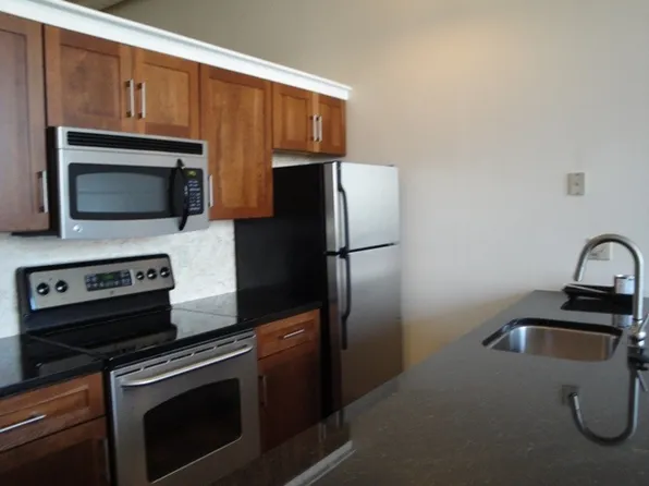 2429 Locust St, Philadelphia, PA 19103