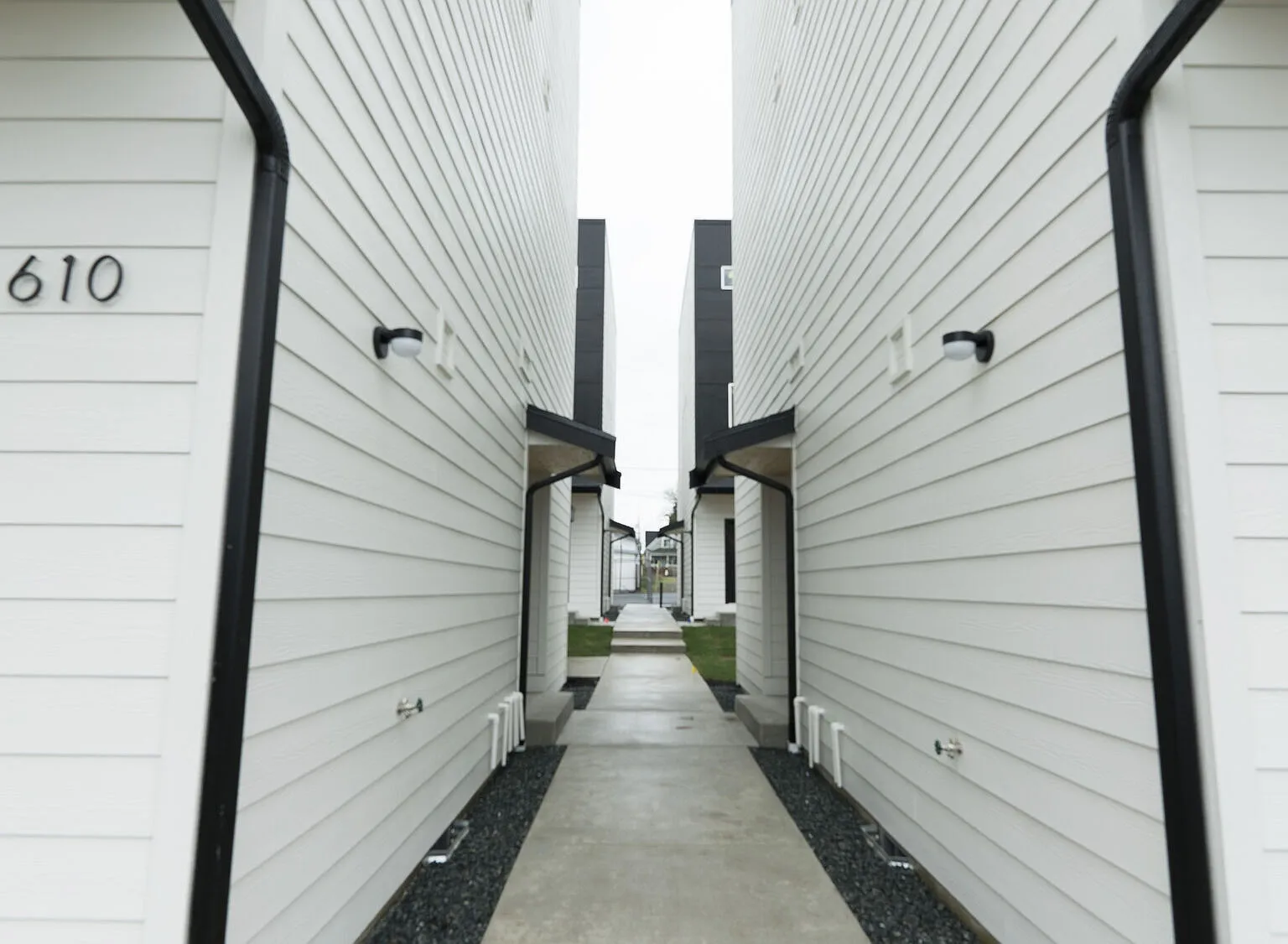 S 34th Street Apartments — Photo 3