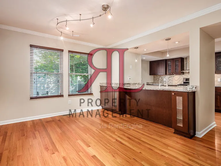 362 W 4th Ave — Photo 10