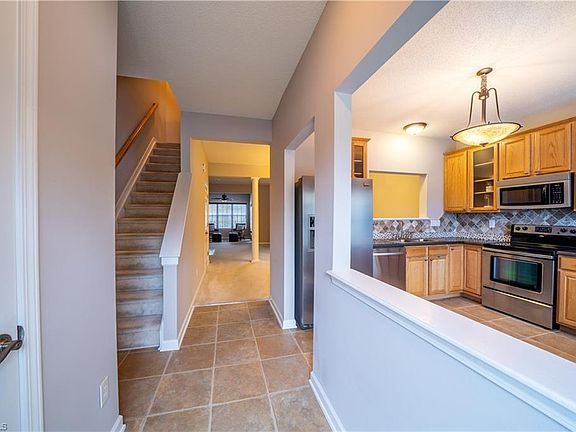 2nd image of 3033 Windsor Creek Way