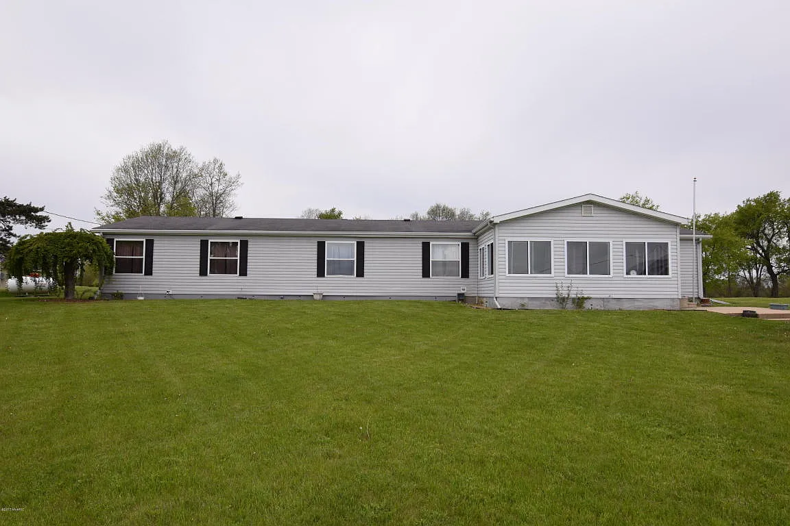 1248 Railroad Rd photo 1