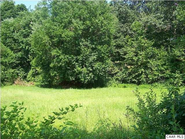 2nd image of 212 Whitethorn Ct