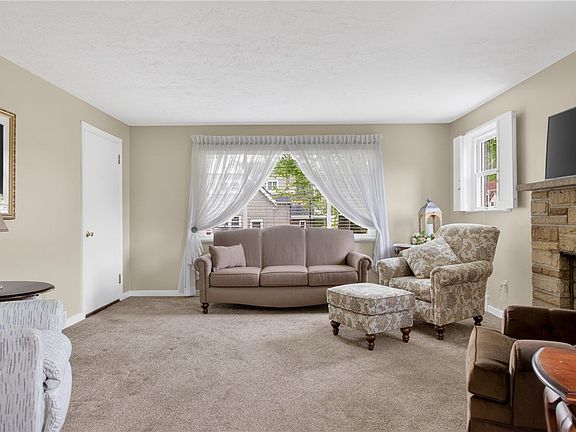 4th image of 2601-2603 Oneil Blvd