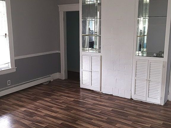 5th image of 56 Thorman Ave