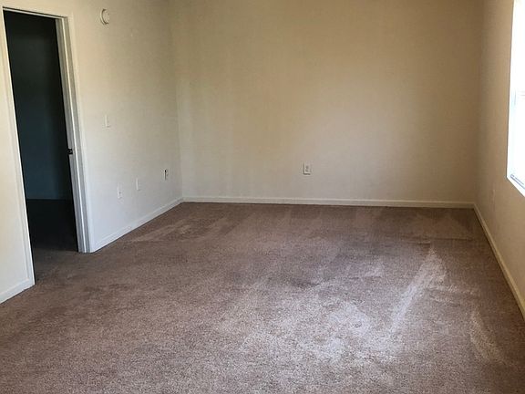 3rd image of 840 7th Avenue Pl SW #840