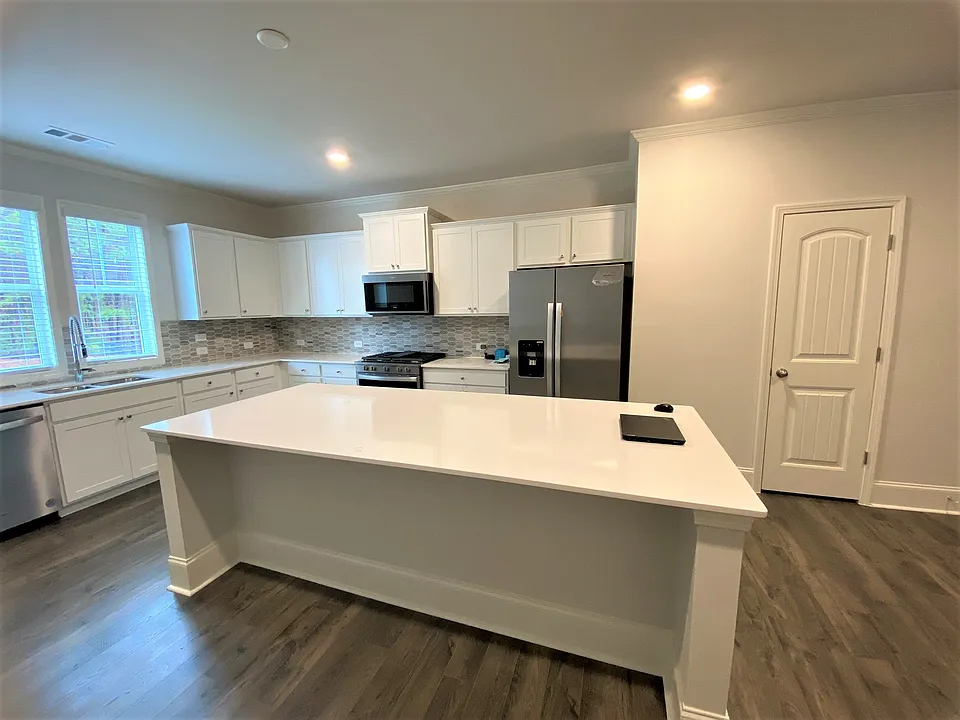 213 Vista Ln #4