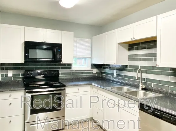 1449 Longdale Dr, Norfolk, VA 23513