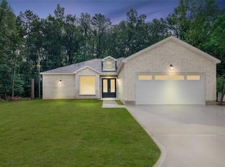1049 Broadmoor Dr, Huntsville, TX 77340