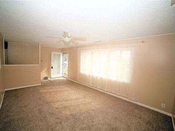 4th image of 508 Park Dr