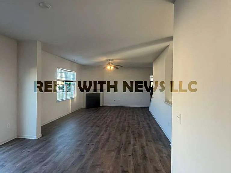 110 Prairie St — Photo 9