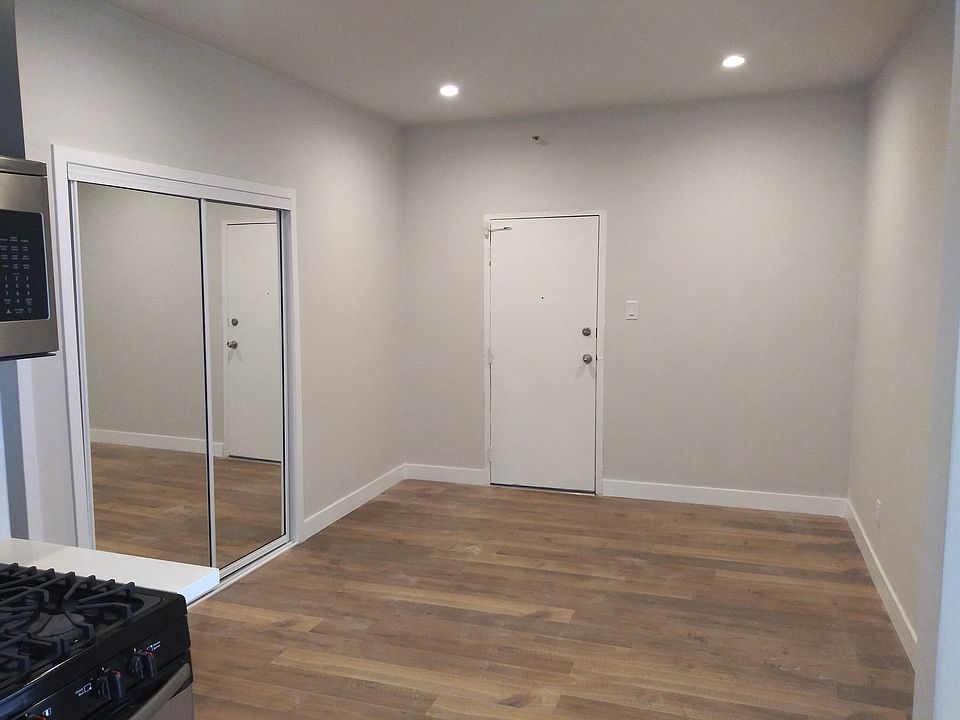 1st image of 1325 Ingraham St APT 208