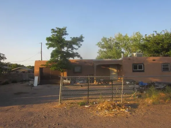 2740 Rio Bravo Blvd SW, Albuquerque, NM 87105