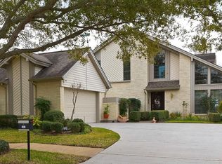 502 Kingfisher Dr, Sugar Land, TX 77478