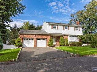 85 Van Horn St, Demarest, NJ 07627