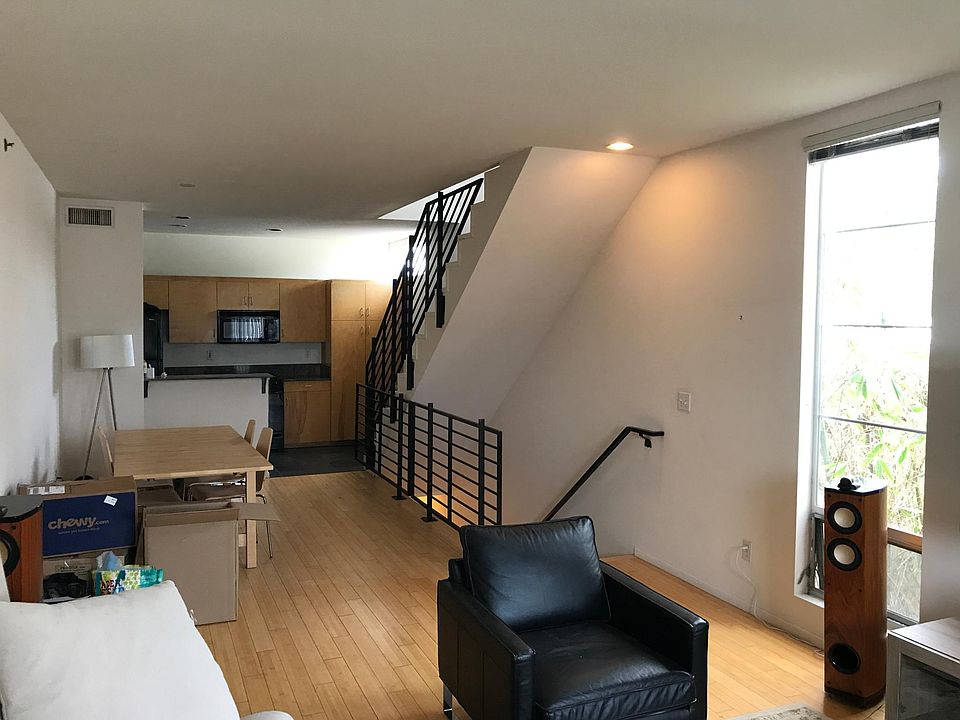 1st image of 11960 Iowa Ave #9