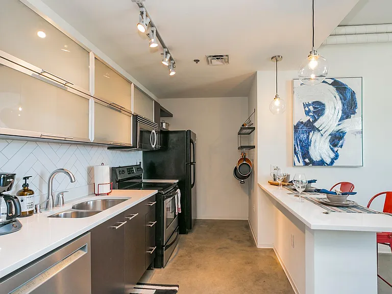 2115 Yeaman Pl #306 — Photo 31