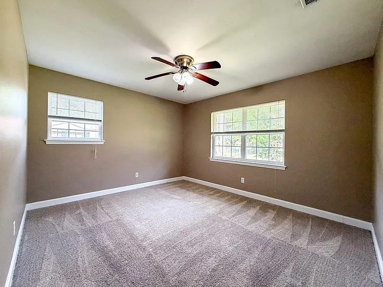 6868 Bay Rd — Photo 12