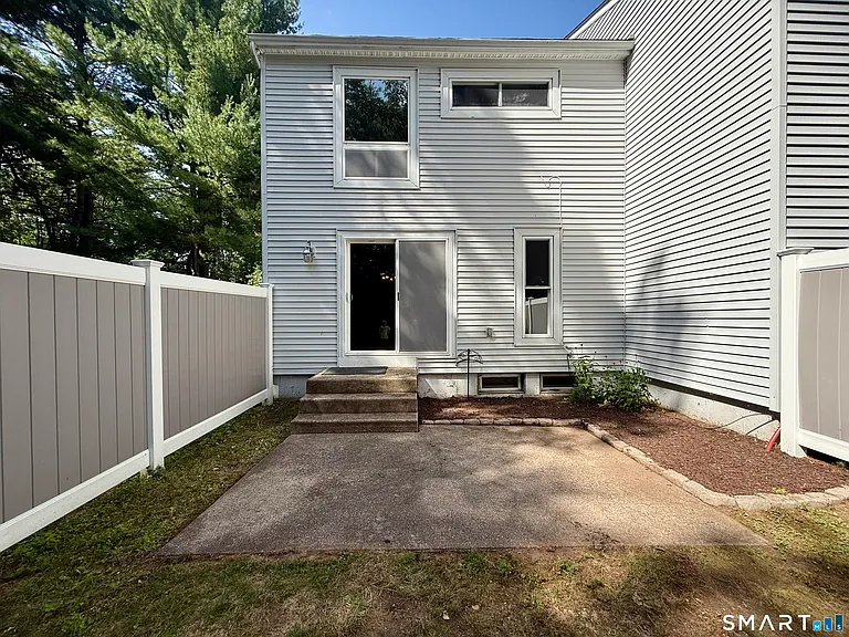 562 Oak Ave #562 — Photo 22