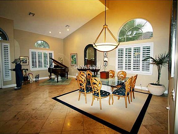 4th image of 1613 Breeze Canyon Dr