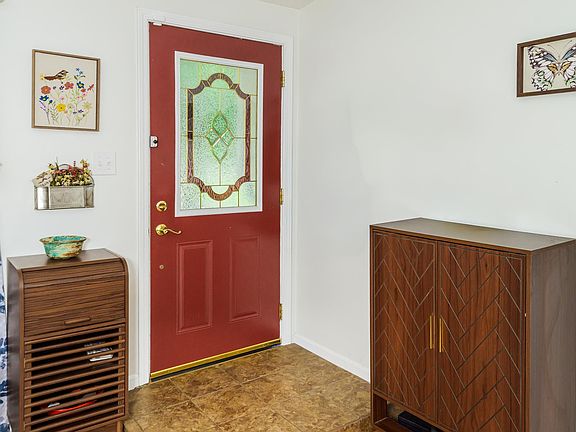 4th image of 3801 W Woodmere Ct
