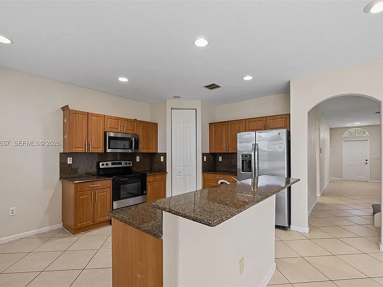 8401 SW 25th Ct #106 — Photo 9