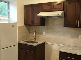 1801 S 10th St, Philadelphia, PA 19148