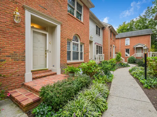 622 Central Ave APT 4, Lexington, KY 40502