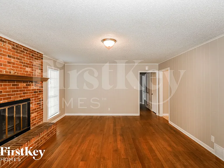 4769 S Milnor Dr — Photo 3