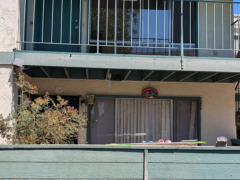 1817 E Grand Ave #38 — Photo 2