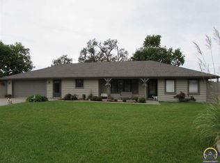 26685 J4 Rd, Circleville, KS 66416