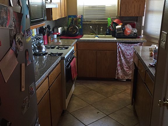 3rd image of 34688 Avenue E