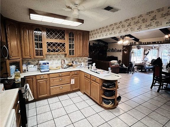4th image of 4130 City View Dr