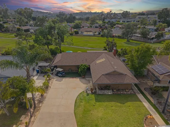 1026 La Reina Dr, San Marcos, CA 92078