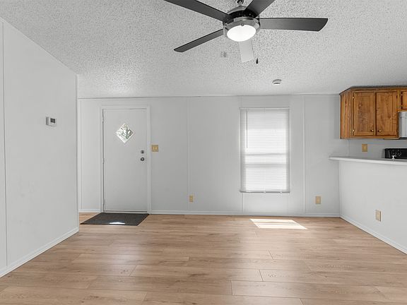 5th image of 16122 S Maple Dr