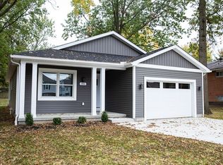 491 W 3rd St, Marysville, OH 43040