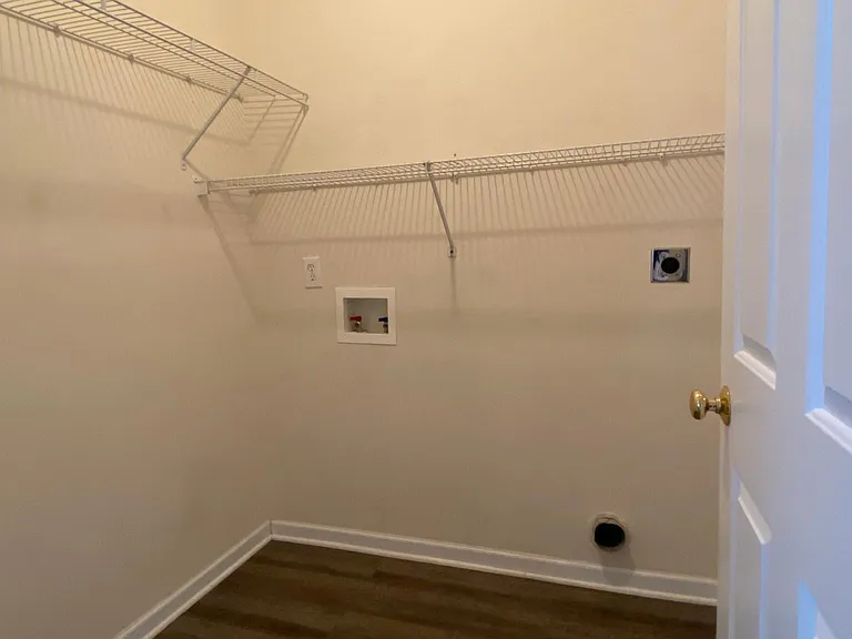 106 Hoboken Ct — Photo 12