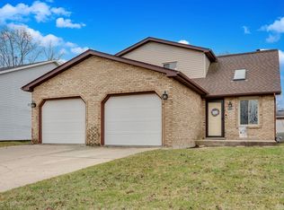 1501 Peachtree Ln, Lockport, IL 60441