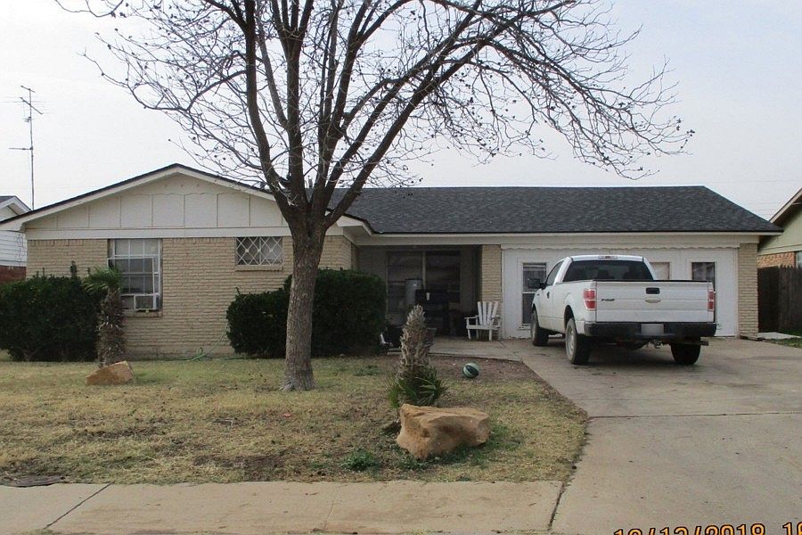 1st image of 118 S Dewberry Dr