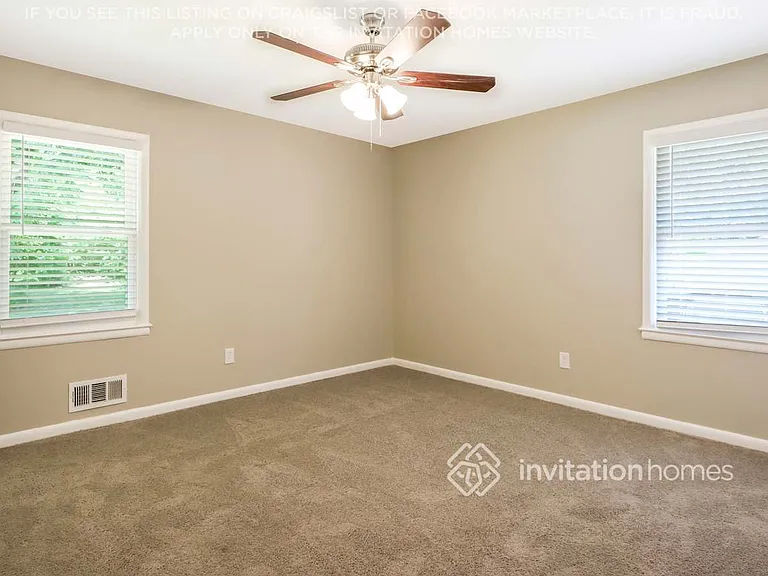 1470 W Austin Rd — Photo 15
