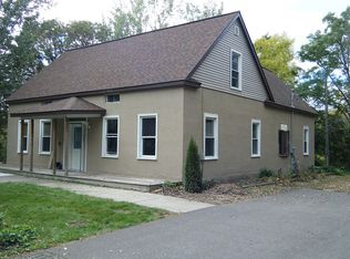 1450 Rivercrest Rd N, Lakeland, MN 55043