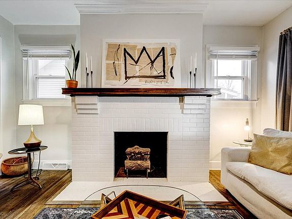 5th image of 205 E 23rd St