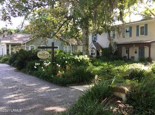 1204 Pigeon Point Rd, Beaufort, SC 29902